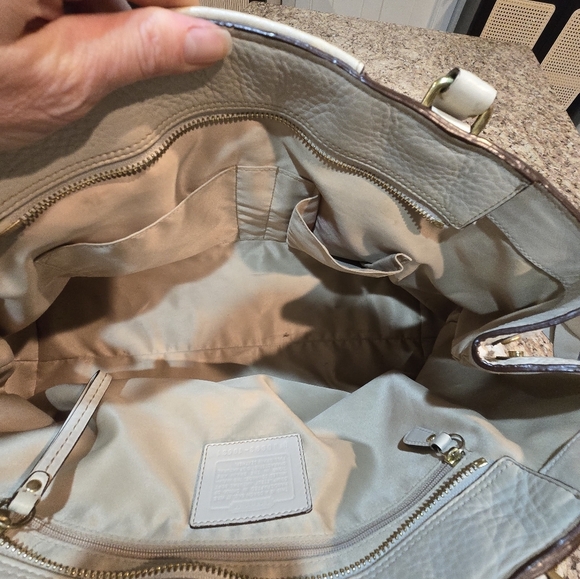 Coach Hampton Off White Leather Carryall Satchel Purse Handbag 10529 - Picture 8 of 16